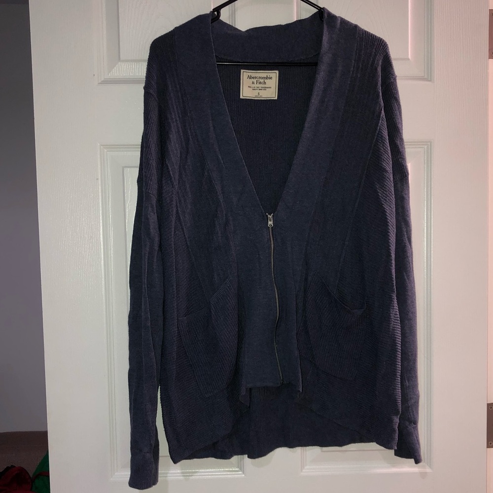 Abercrombie & Fitch blue cardigan